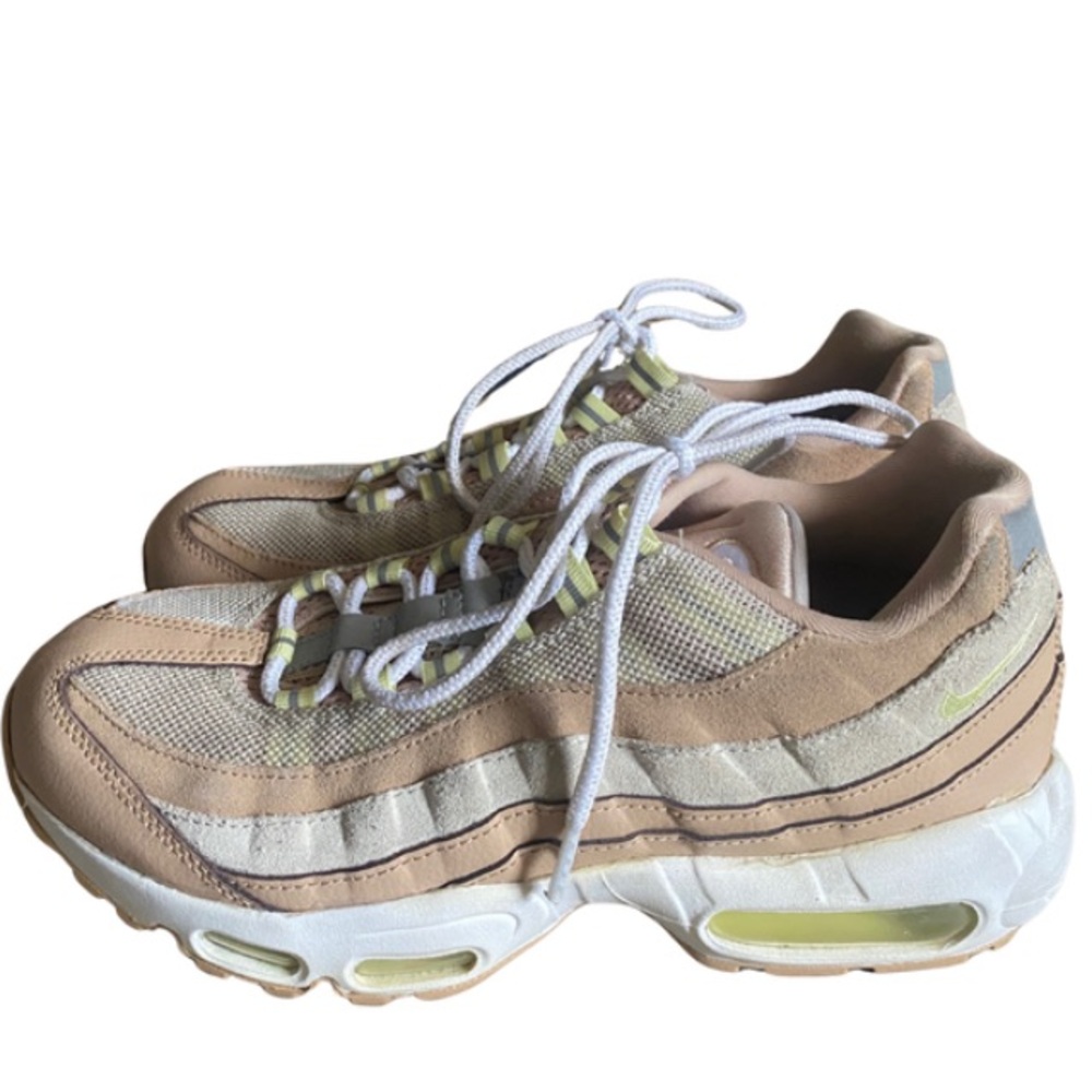 Nike Wmns Air Max 95 'Bio Beige' Sneakers Size 8.5 - 307960-203